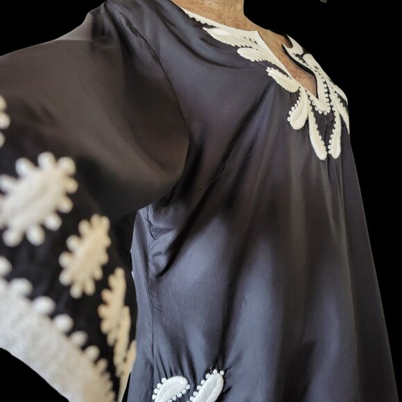 Silk Black & White Embroidered Tunic Dress With 3/4 Sleeves Size XL - Picture 7 of 13